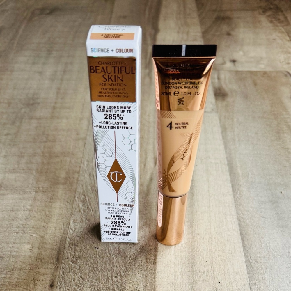 Charlotte Tilbury Beautiful Skin Foundation 4 Neutral - Picture 3 of 3